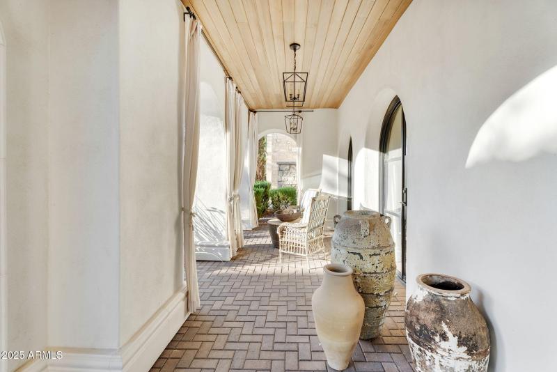 5-web-or-mls-North 39th-4