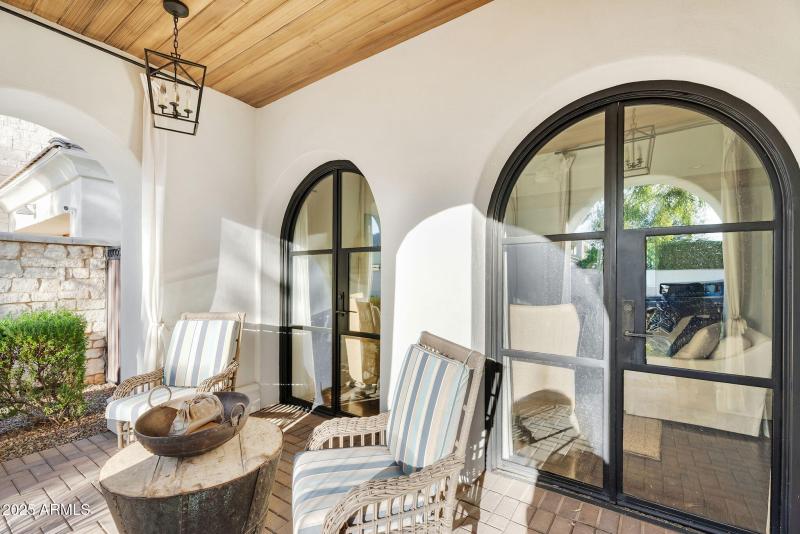 6-web-or-mls-North 39th-5