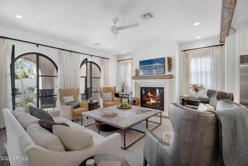 10-web-or-mls-North 39th-10