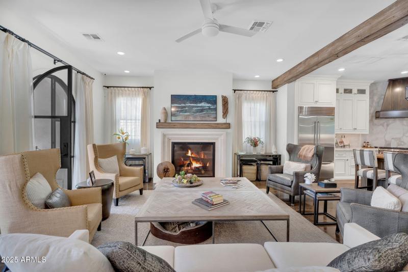 11-web-or-mls-North 39th-12