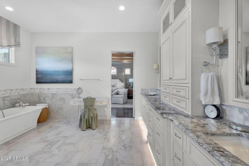 36-web-or-mls-North 39th-35