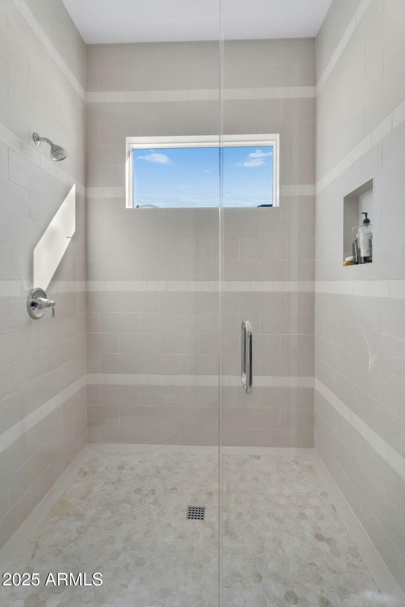 57-web-or-mls-North 39th-59