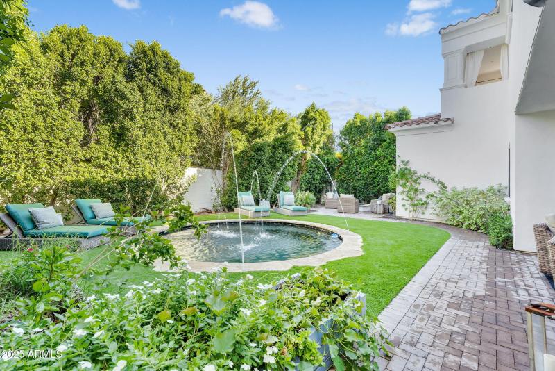 71-web-or-mls-North 39th-73