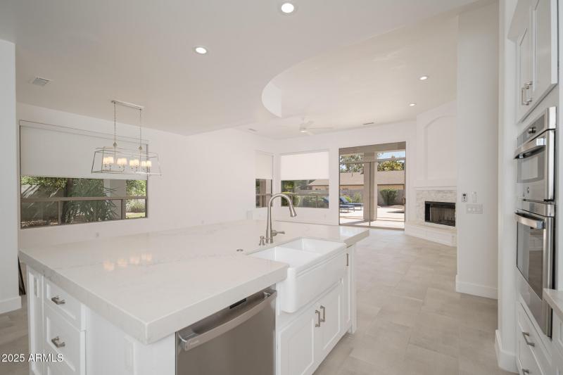 20250930_6439-W-Willow-Ave_13