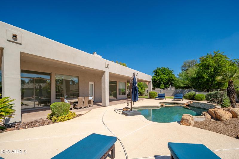 20250930_6439-W-Willow-Ave_42