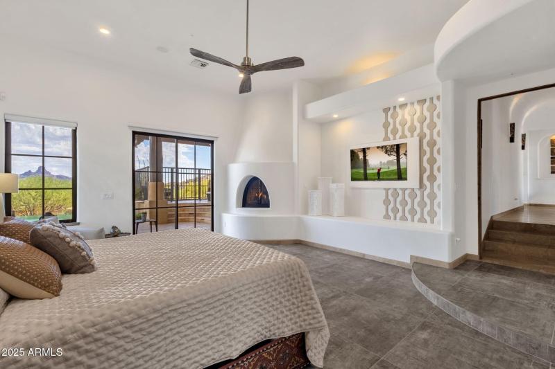 040_Primary Bedroom II