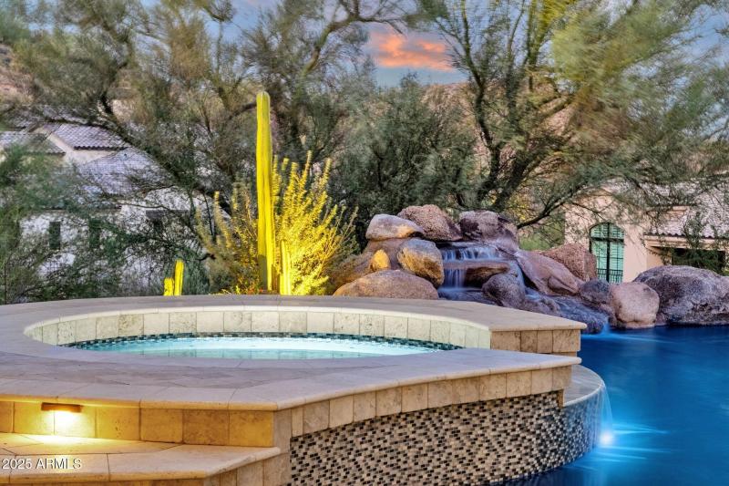 077_Spa And Waterfall Feature