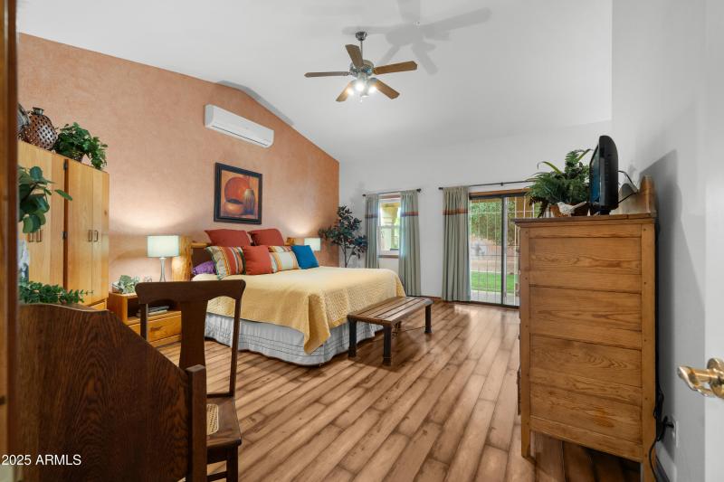 Interior - 3313 E Ute Pl-11