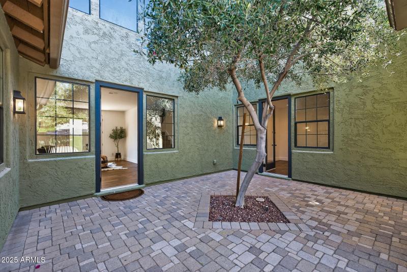 26_3428_N_Park_St26_mls