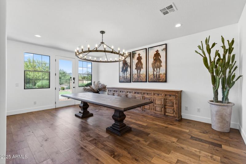 27_3428_N_Park_St27_mls