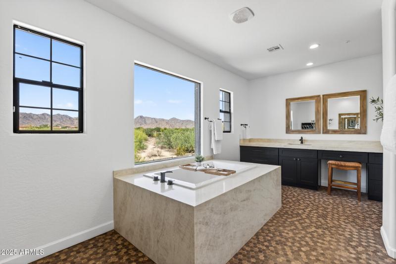 68_3428_N_Park_St68_mls