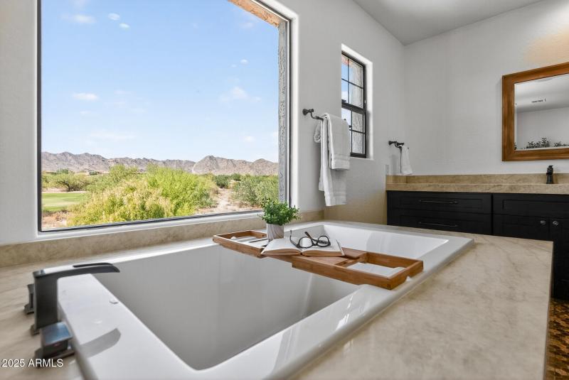 69_3428_N_Park_St69_mls