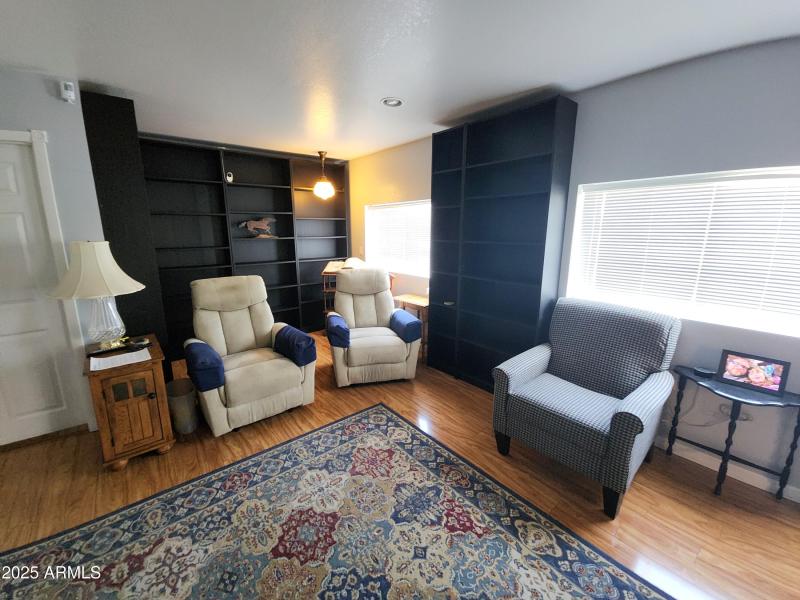 28.5 Seating area and large book shelves