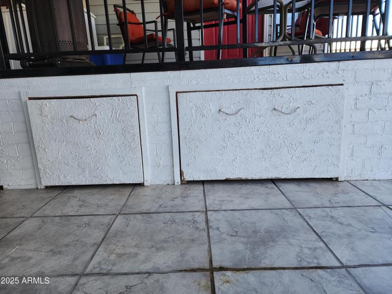 82. Additional Storage area built into t