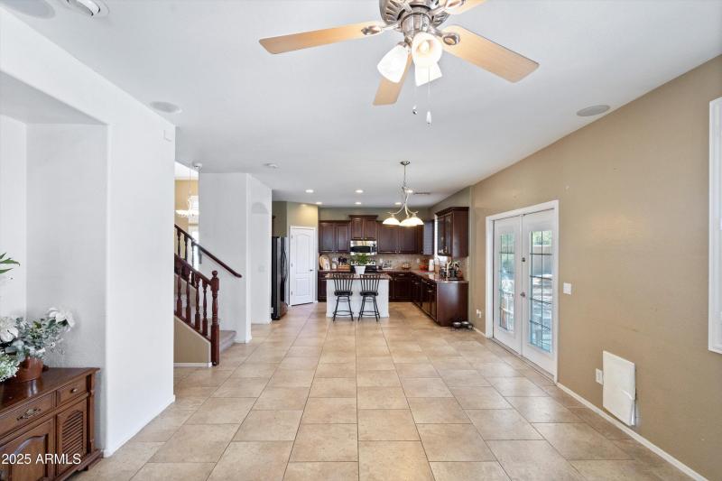 09-Family Room to Kitchen