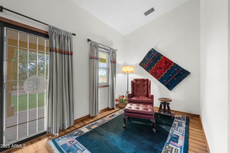 Interior - 3313 E Ute Pl-13