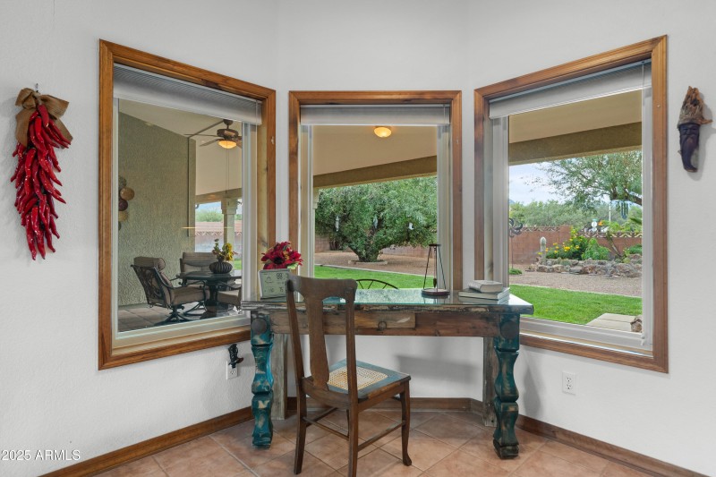 Interior - 3313 E Ute Pl-21