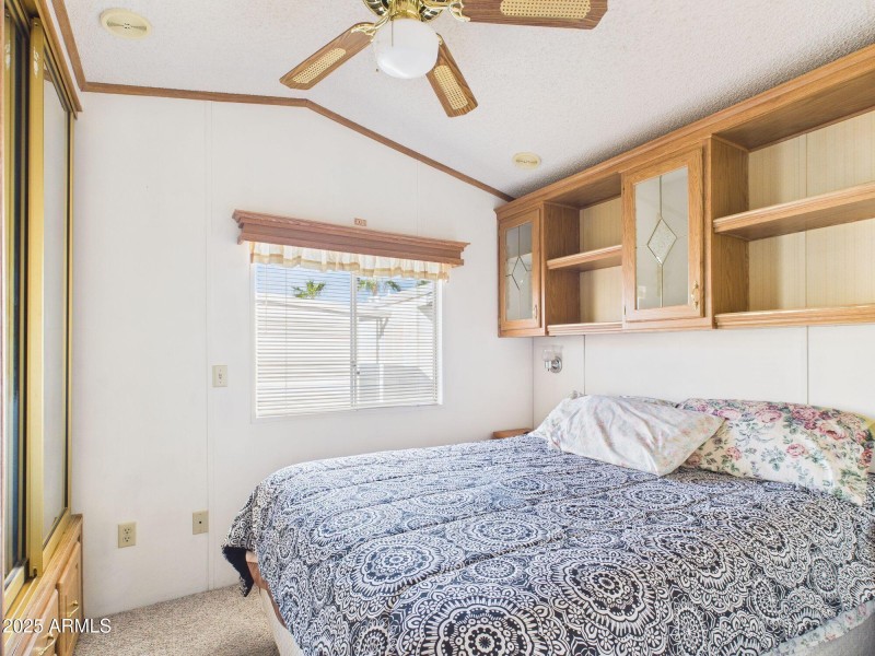 10-web-or-mls-CAM03379G0-PR0151-STILL010