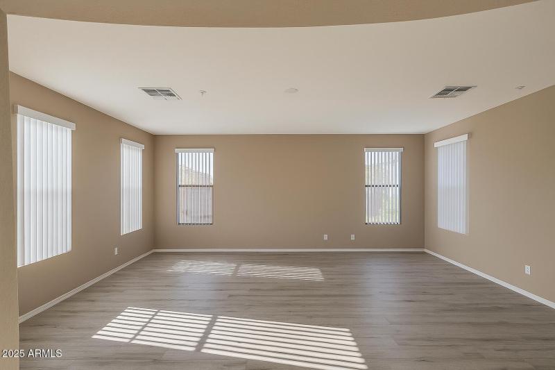 7536995A-98B0-4024-8D29-2629809FC175