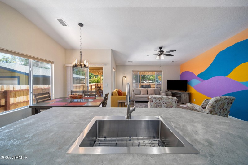 819 N 5th St-819 N 5th St-WDS_0073