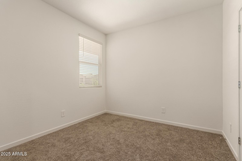 24 - Hayden Rose 3022