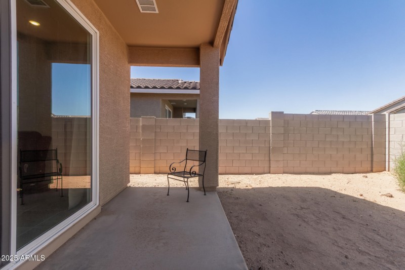 33 - Hayden Rose 3022