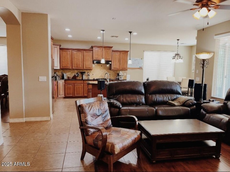 259003DB-87A6-46D8-A368-E7A204B5AC57