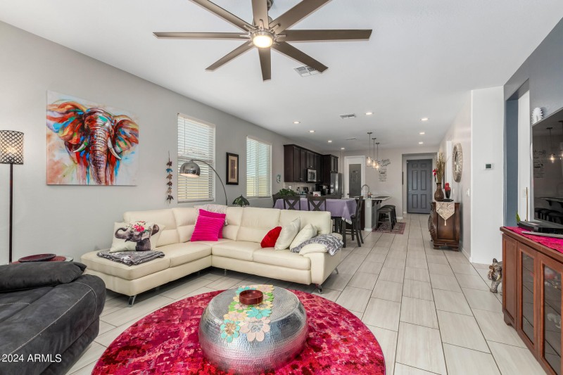 0012-11 - San Miguel