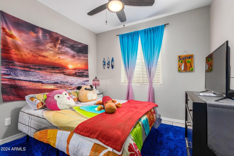 0027-27 - San Miguel