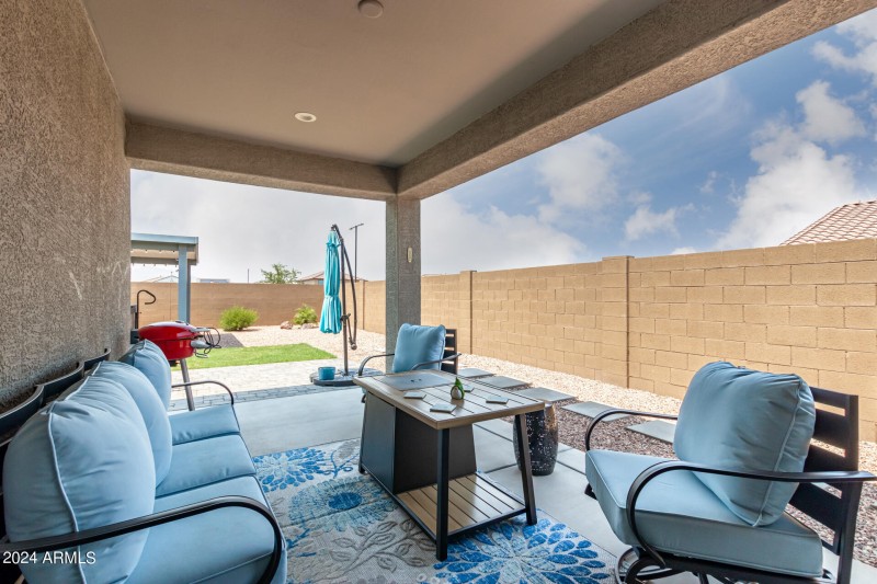 0041-41 - San Miguel