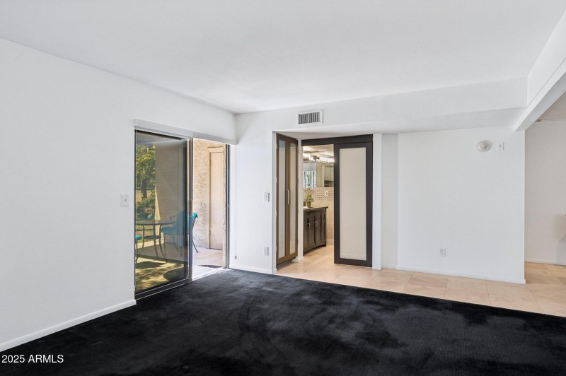 Bedroom to Patio Bath