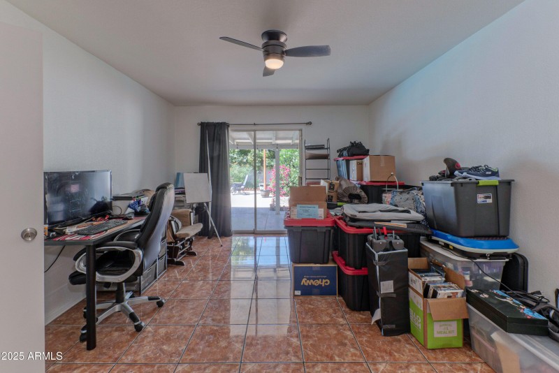 13150 North 22nd Avenue-print-011-028-gu