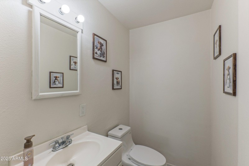 13150 North 22nd Avenue-print-012-035-po