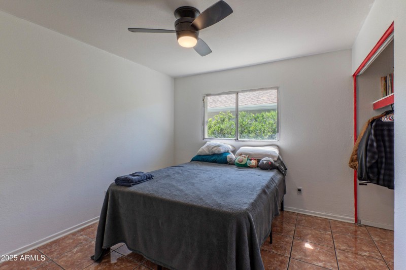 13150 North 22nd Avenue-print-015-041-gu