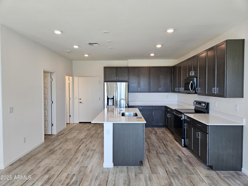 20251003_160246013_iOS