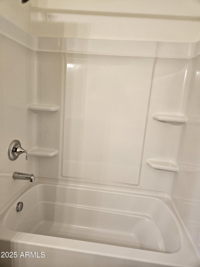 20251003_160519774_iOS