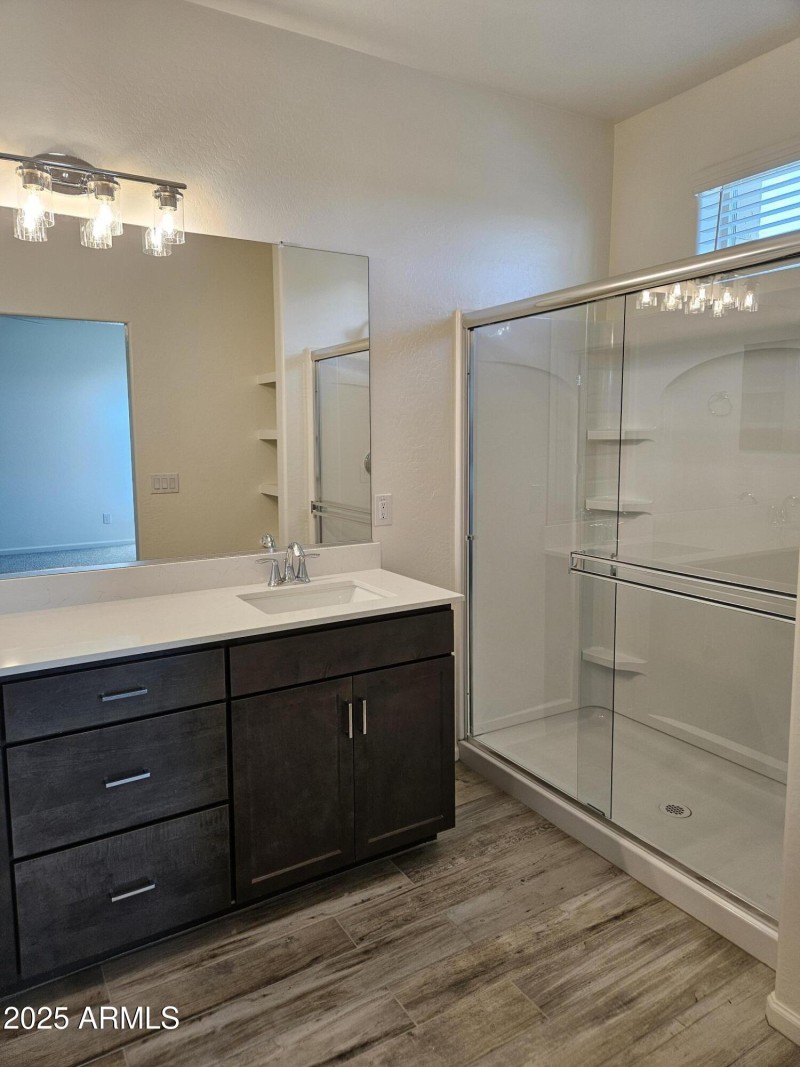 20251003_160818358_iOS