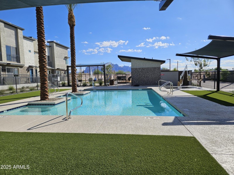 20251003_163058875_iOS