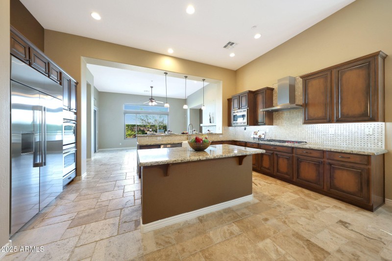 Huge Island and counter area