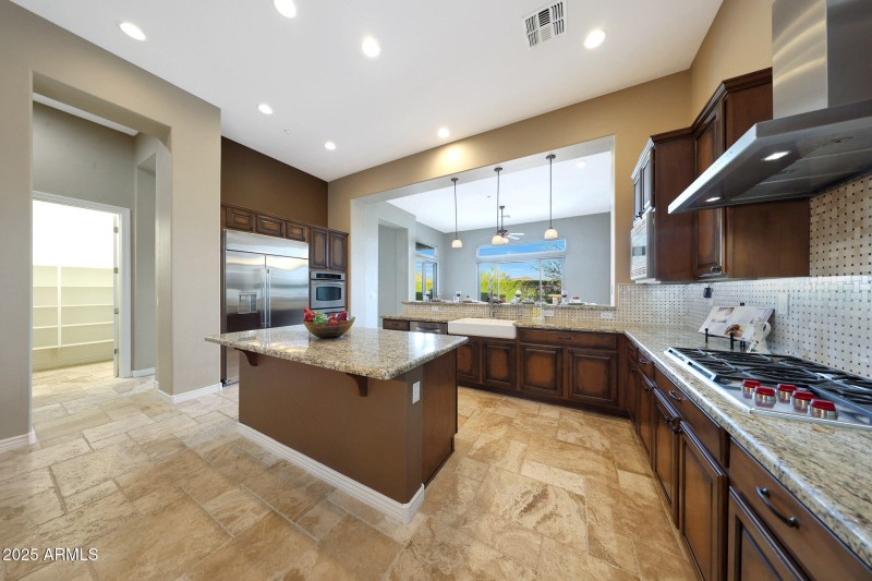 Imagine yourself in this kitchen!