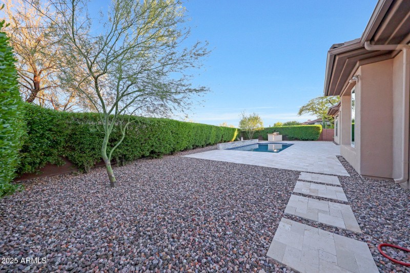 Large stepping stones to side yard