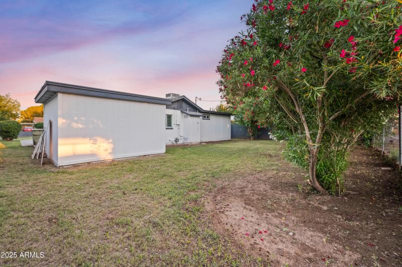 7528 N 60th Ave Glendale AZ 85301-16