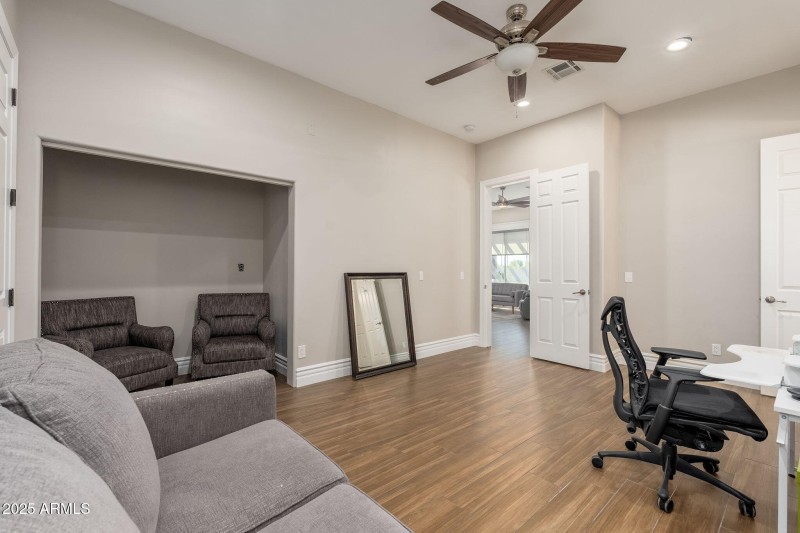 22807 S 179th St - 71