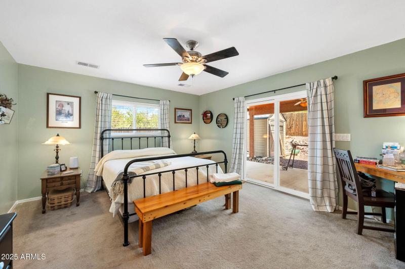 15-Primary Bedroom (1)