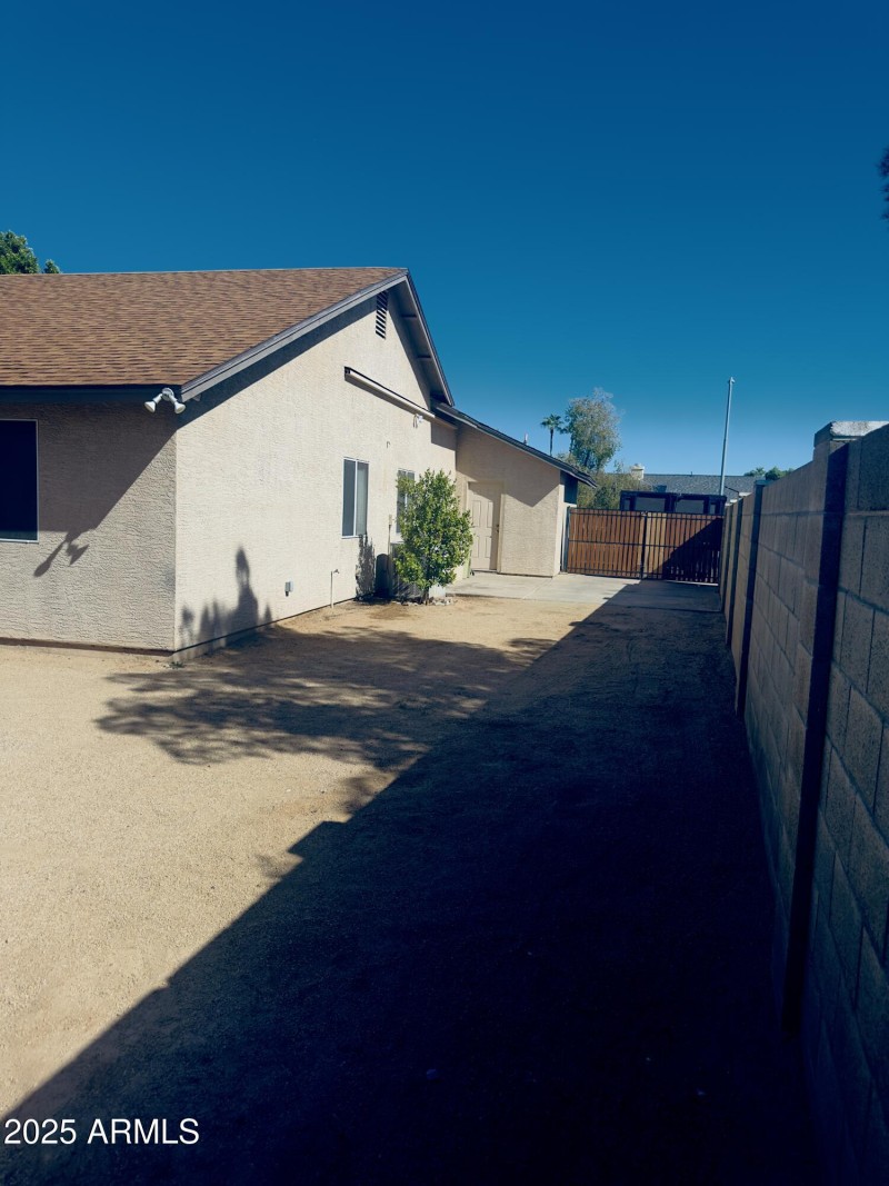 RV Gate/Parking