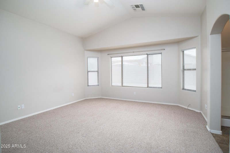 3717 W Santa Cruz Ave-19