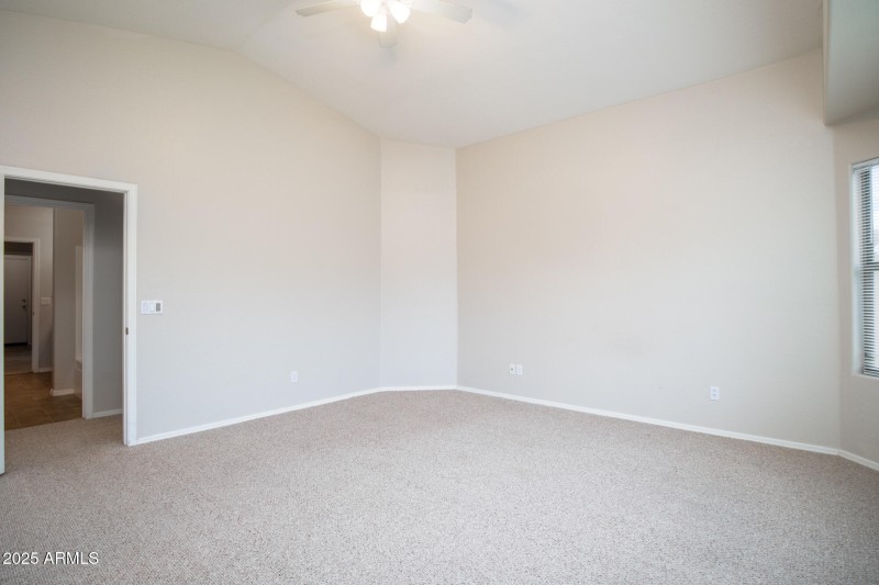 3717 W Santa Cruz Ave-21