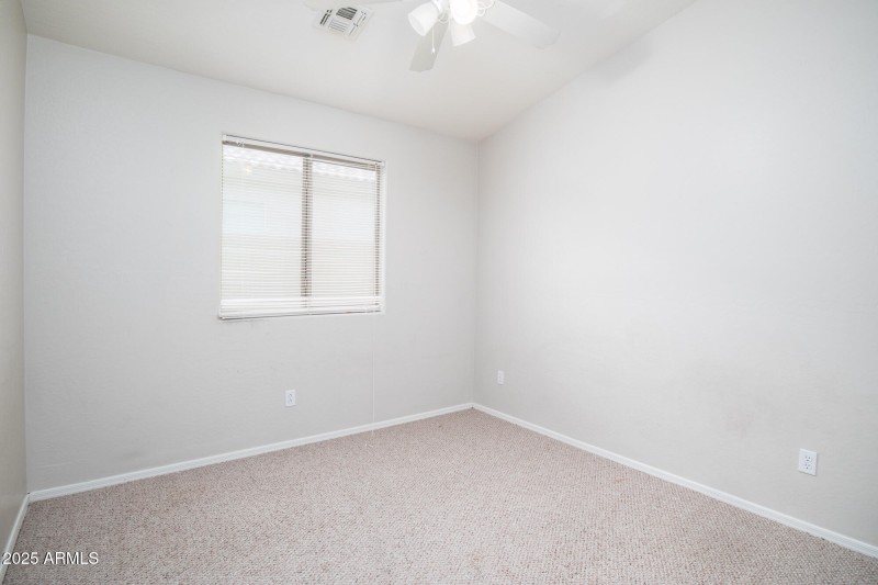 3717 W Santa Cruz Ave-25