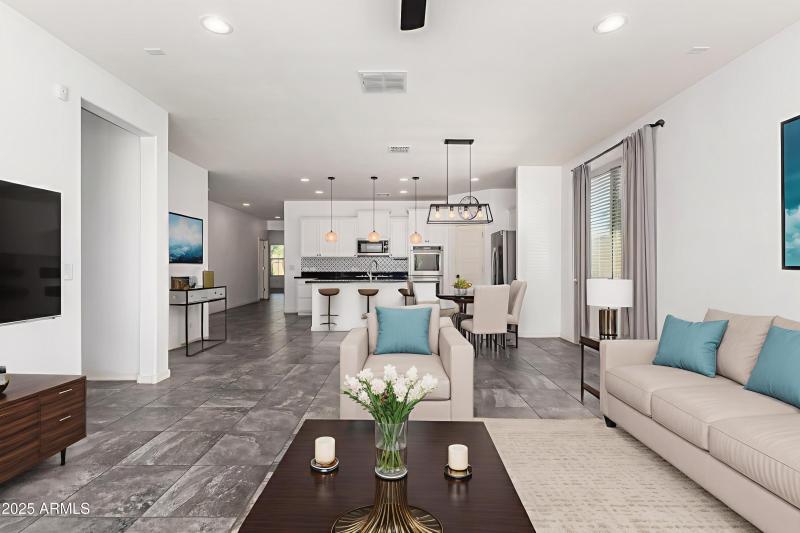 04-40th - Living Room - Standard - 1