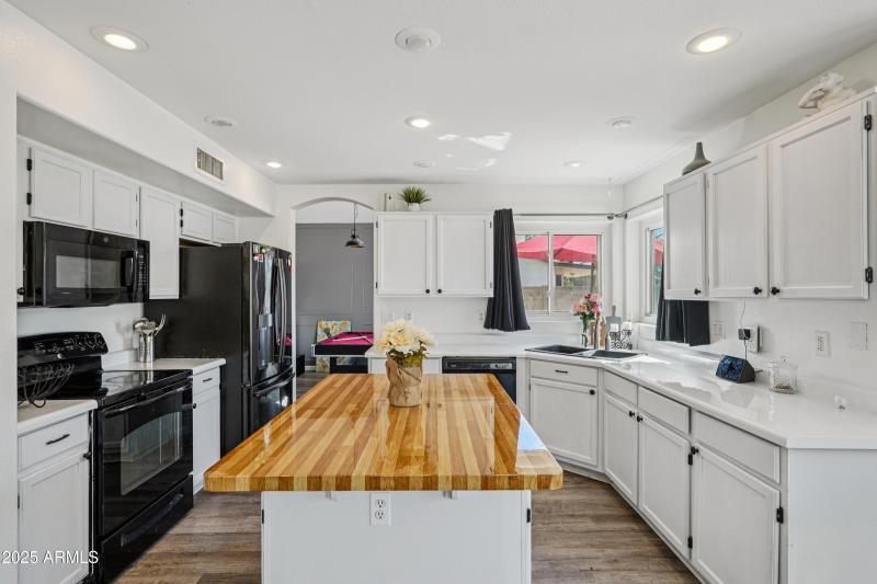 22-print-E Baylor Ct-S0410-020